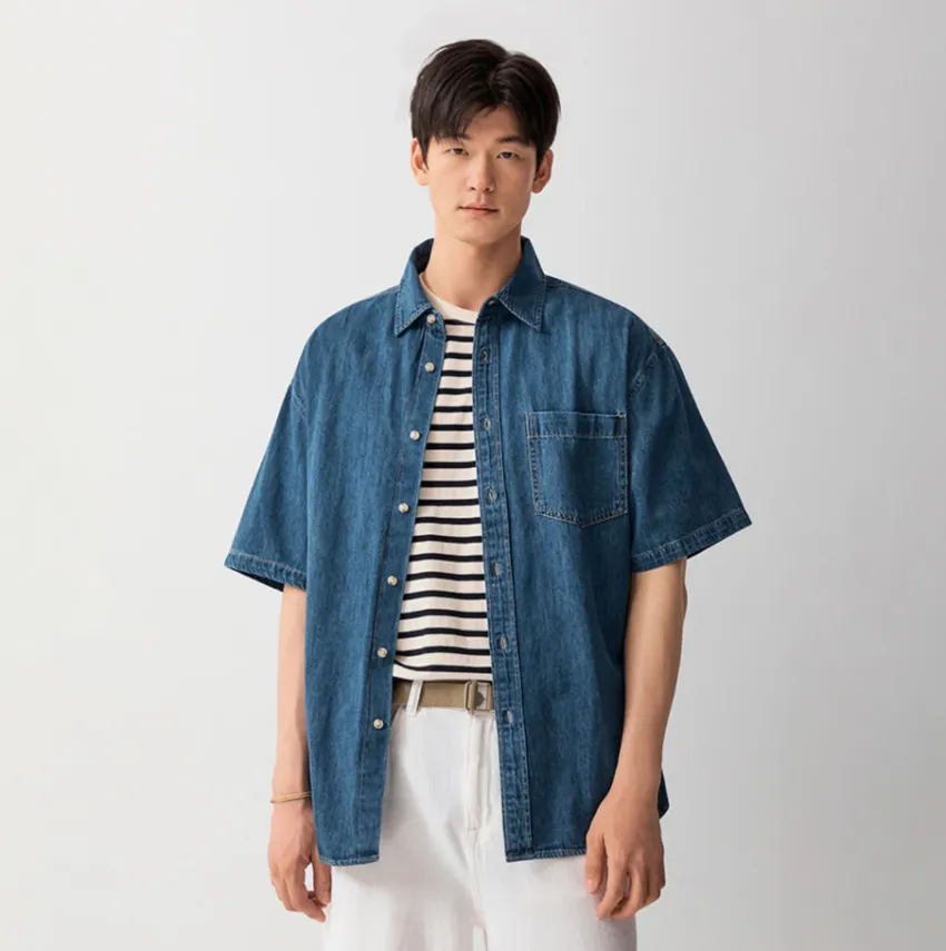스파오 오버핏 반팔 데님 셔츠 SPYJG24C01