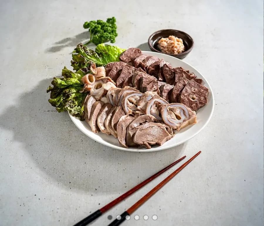 100% 국내산 돼지 허파 염통 울대 오소리감투 1kg